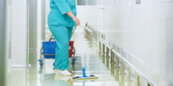 Higienização de superfícies em hospitais